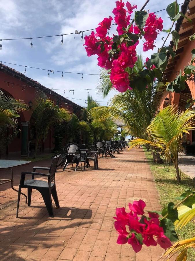 Sambo Mambo Beach Hotel Эль-Куко Экстерьер фото