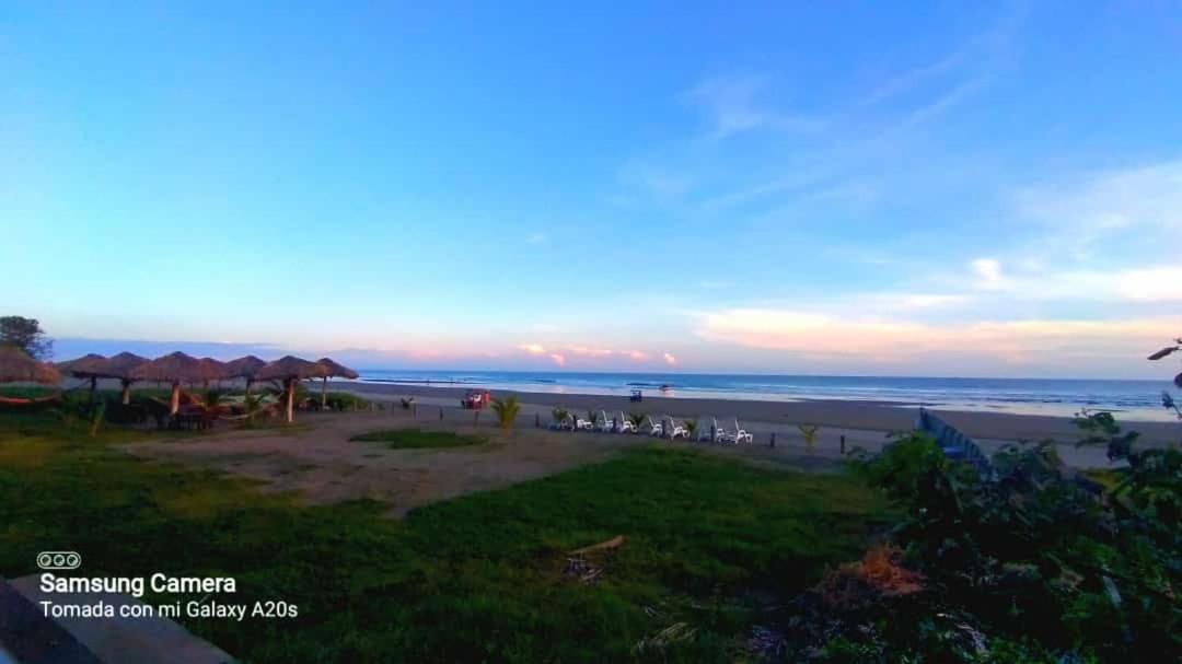 Sambo Mambo Beach Hotel Эль-Куко Экстерьер фото